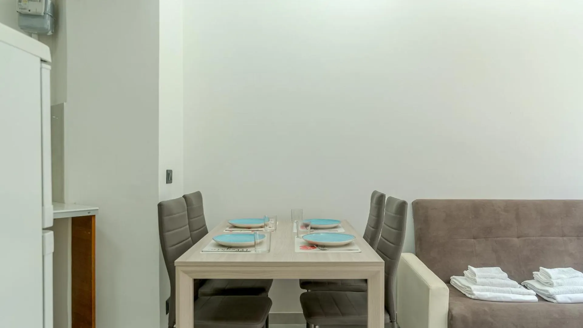 Ligurian Vacation! Rapallo Functional Flat